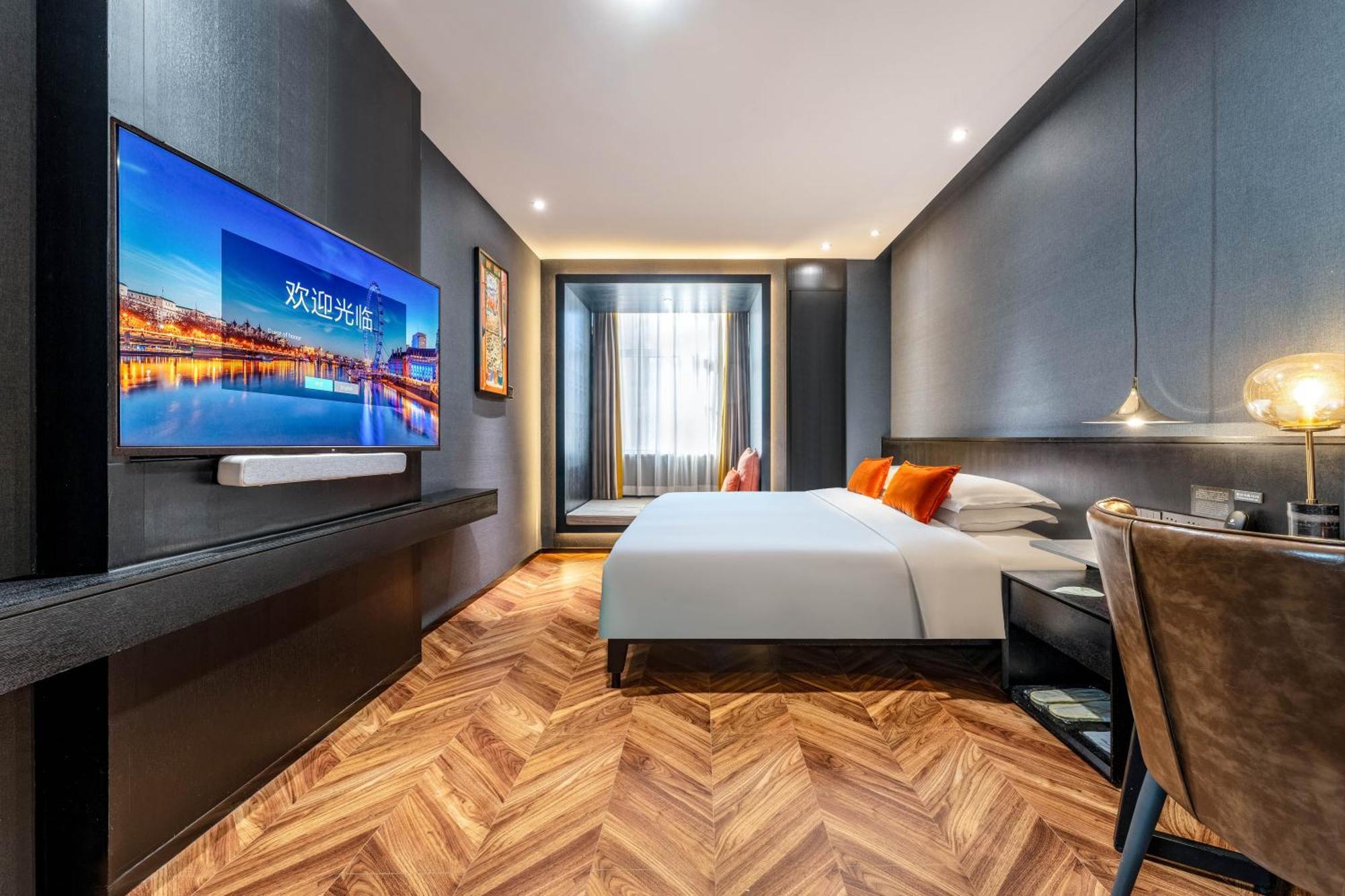 Hesu Designer Hotel & Suites -Near Xi'An Drum Tower And Yongning Gate -Free Laundry Luggage Storage -Kitty Cafe With Freshly Ground Coffee -24H Front Desk -English Service -Exclusive Subsidies For Dumpling Banquet & Show Εξωτερικό φωτογραφία