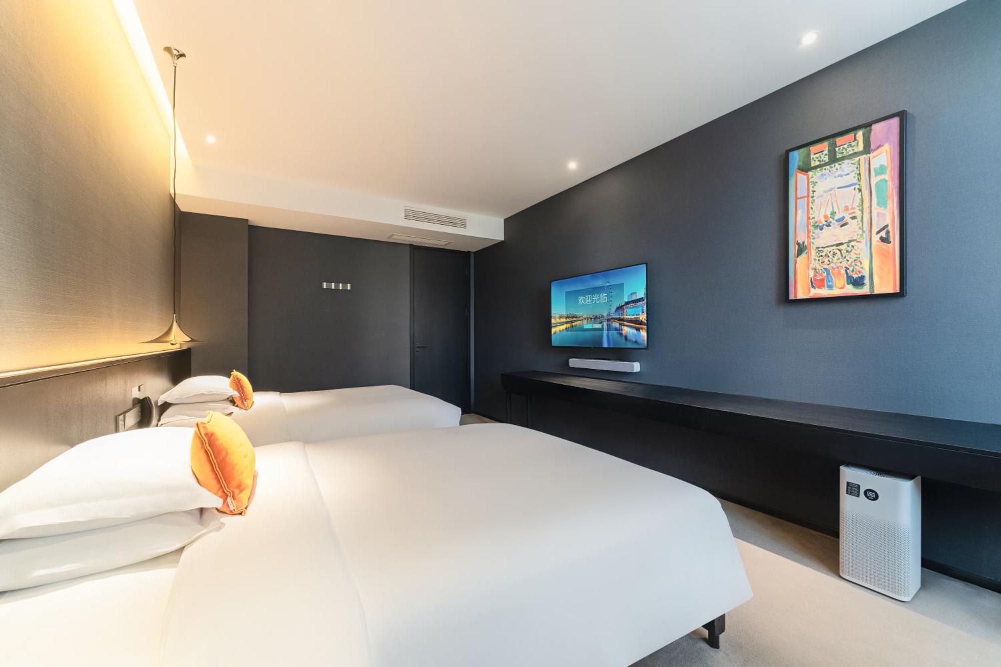 Hesu Designer Hotel & Suites -Near Xi'An Drum Tower And Yongning Gate -Free Laundry Luggage Storage -Kitty Cafe With Freshly Ground Coffee -24H Front Desk -English Service -Exclusive Subsidies For Dumpling Banquet & Show Εξωτερικό φωτογραφία