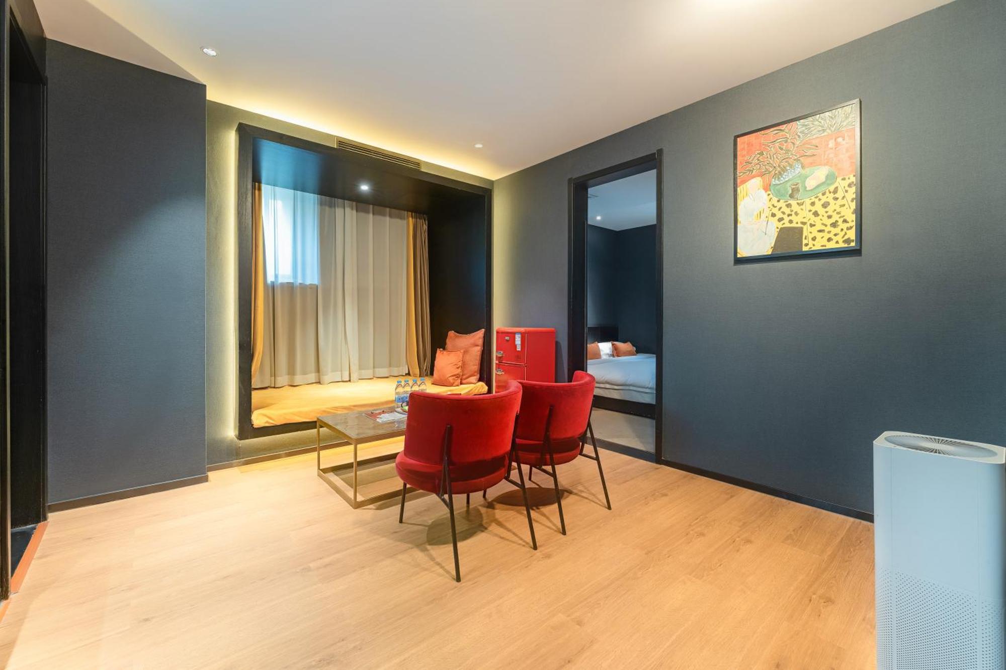 Hesu Designer Hotel & Suites -Near Xi'An Drum Tower And Yongning Gate -Free Laundry Luggage Storage -Kitty Cafe With Freshly Ground Coffee -24H Front Desk -English Service Εξωτερικό φωτογραφία