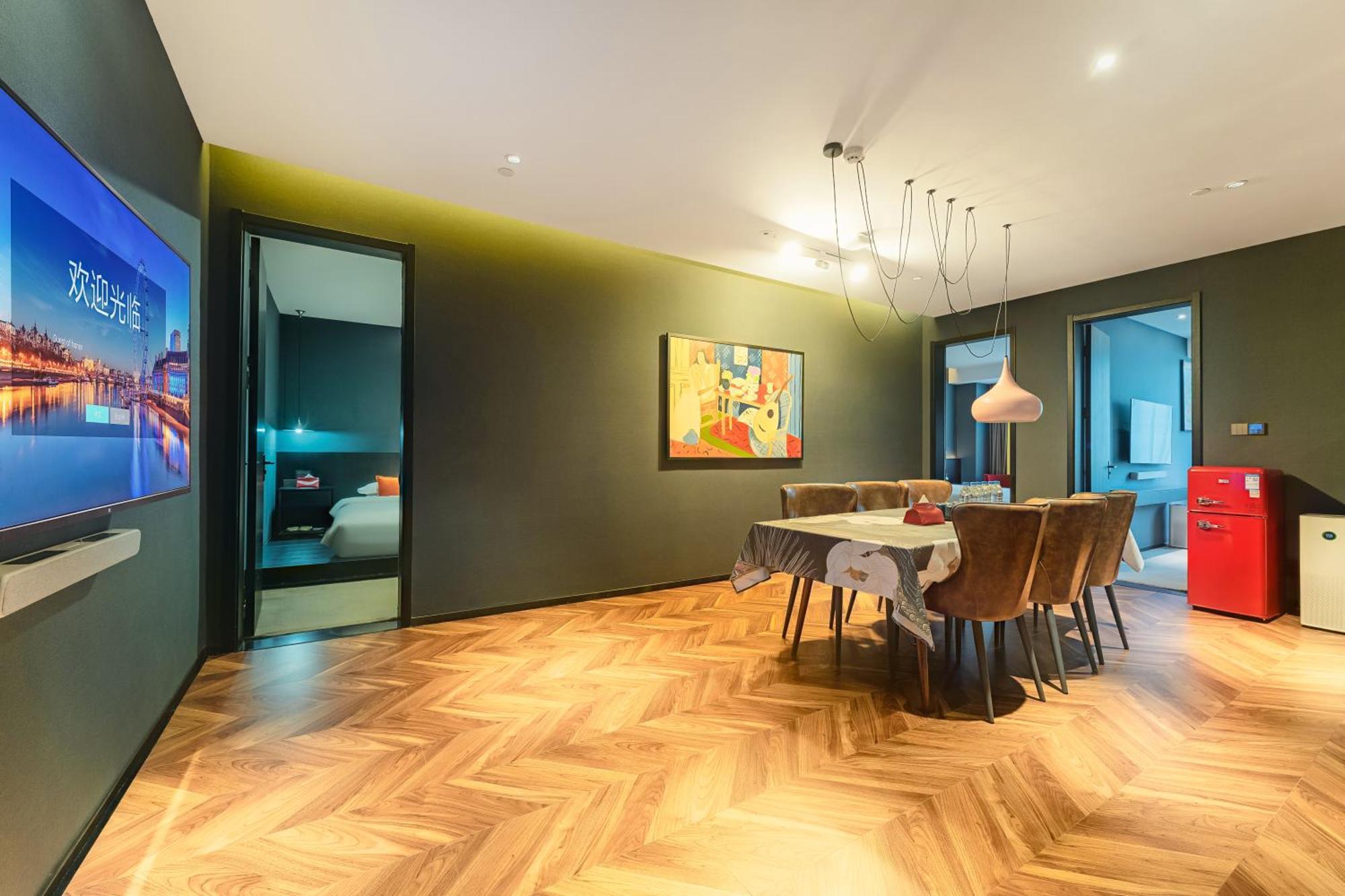 Hesu Designer Hotel & Suites -Near Xi'An Drum Tower And Yongning Gate -Free Laundry Luggage Storage -Kitty Cafe With Freshly Ground Coffee -24H Front Desk -English Service -Exclusive Subsidies For Dumpling Banquet & Show Εξωτερικό φωτογραφία