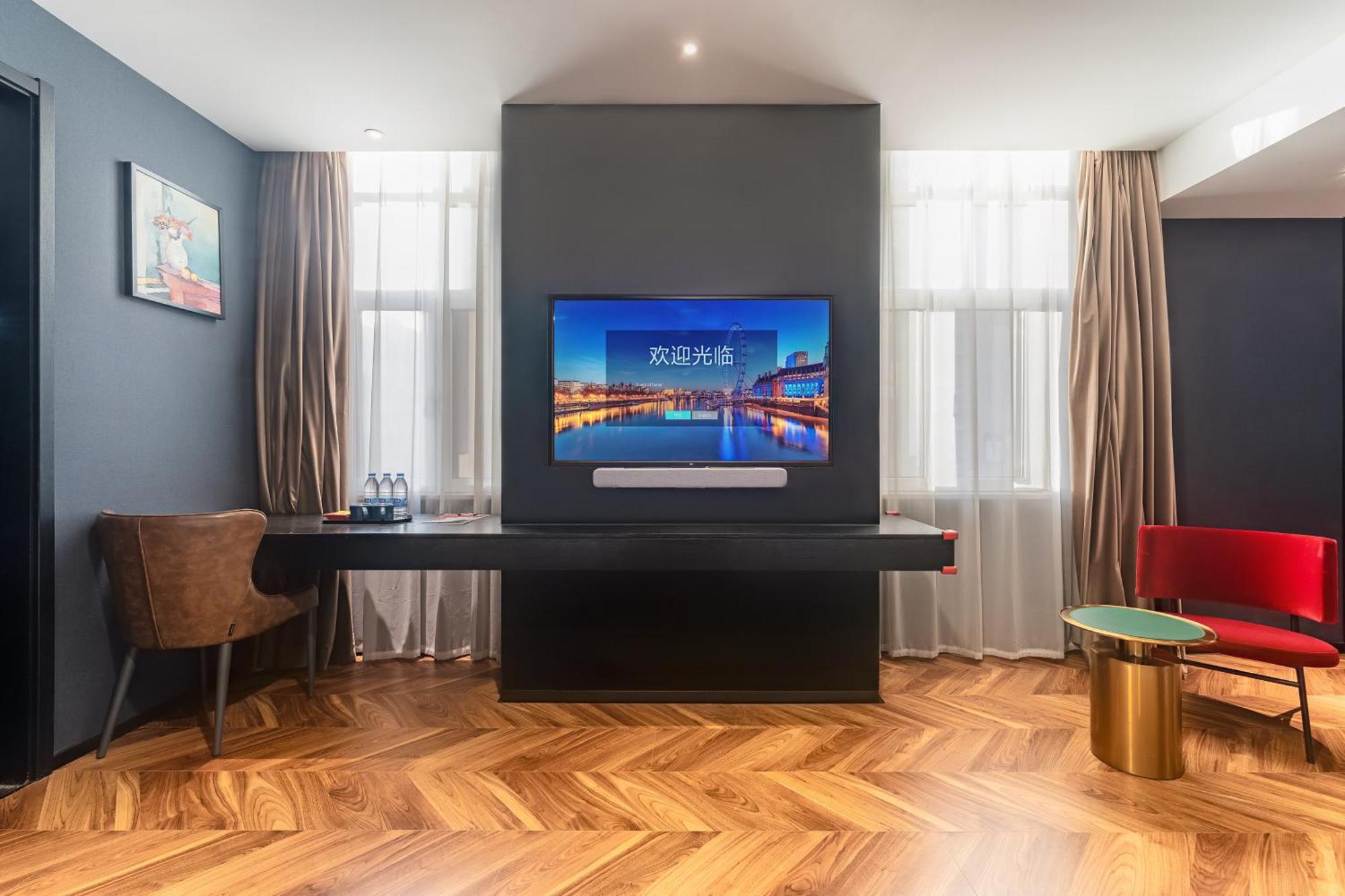 Hesu Designer Hotel & Suites -Near Xi'An Drum Tower And Yongning Gate -Free Laundry Luggage Storage -Kitty Cafe With Freshly Ground Coffee -24H Front Desk -English Service Εξωτερικό φωτογραφία