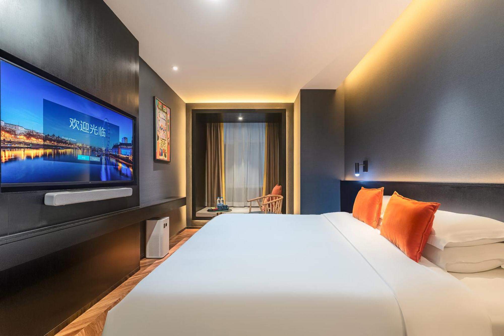 Hesu Designer Hotel & Suites -Near Xi'An Drum Tower And Yongning Gate -Free Laundry Luggage Storage -Kitty Cafe With Freshly Ground Coffee -24H Front Desk -English Service -Exclusive Subsidies For Dumpling Banquet & Show Εξωτερικό φωτογραφία